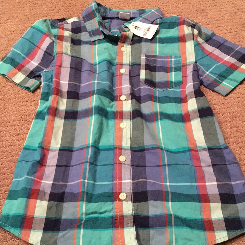Boys size 7/8 button up shirt NWT
